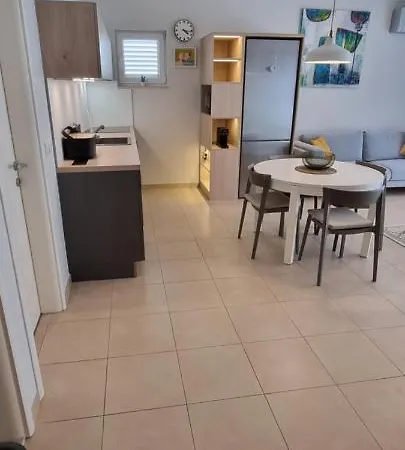 Apartman Olivetum 2 *